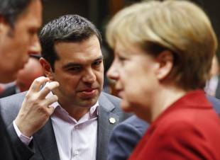 tsipras-merkel-672303_tn.jpg
